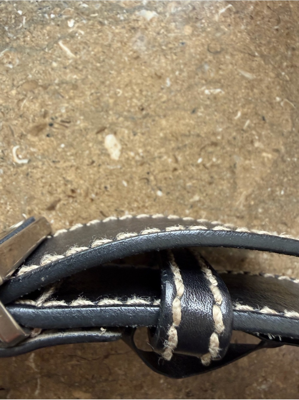Gucci Rare Black belt with contrast stitching - Picture 6 of 8